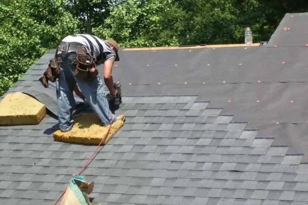 Asphalt Shingles Roof Installation